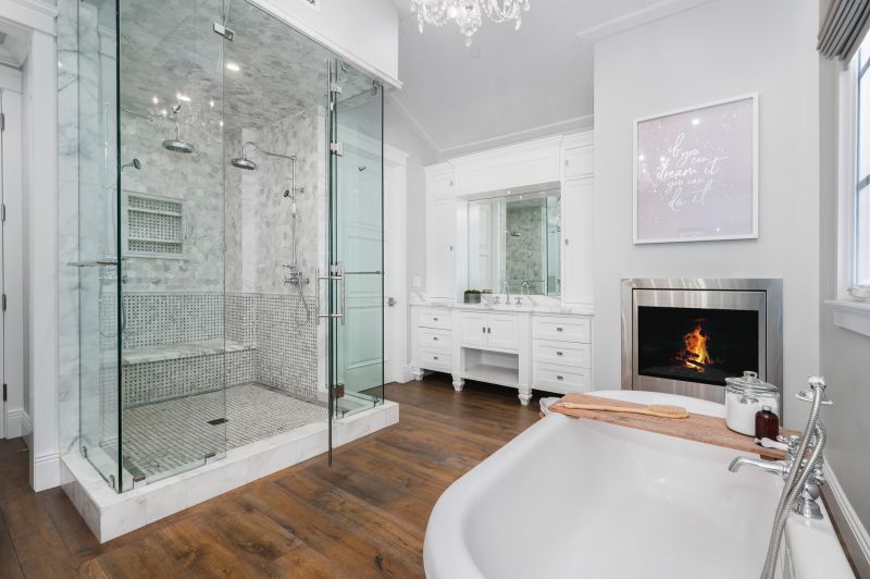 Luxurious Master Bathroom